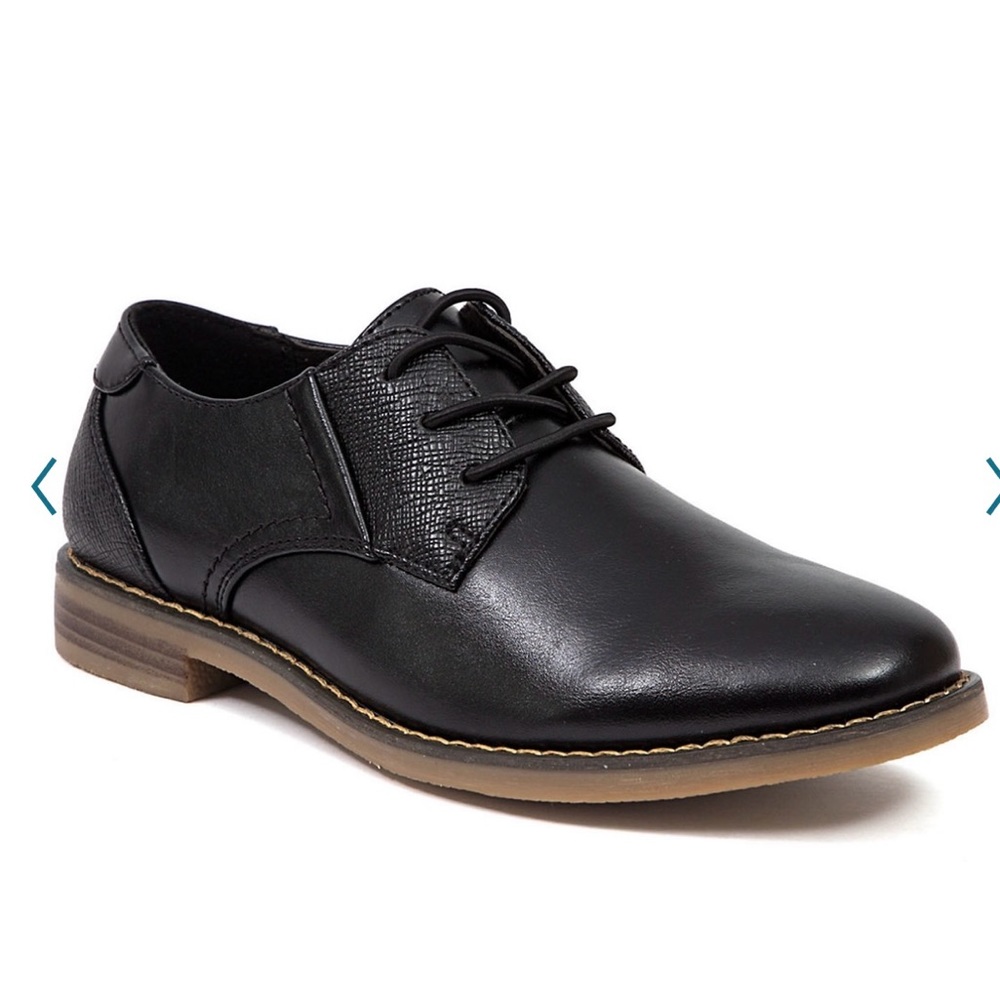 Dress shoes